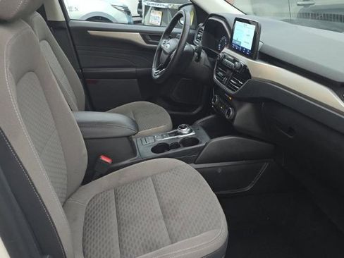 Used 2022 Ford Escape SE w/ Convenience Package image 9
