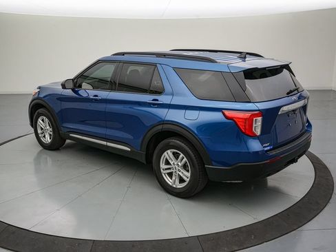 Certified 2023 Ford Explorer XLT w/ Class IV Trailer Tow Package AWD/4WD image 6