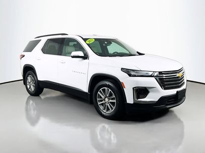 Used 2023 Chevrolet Traverse LT
