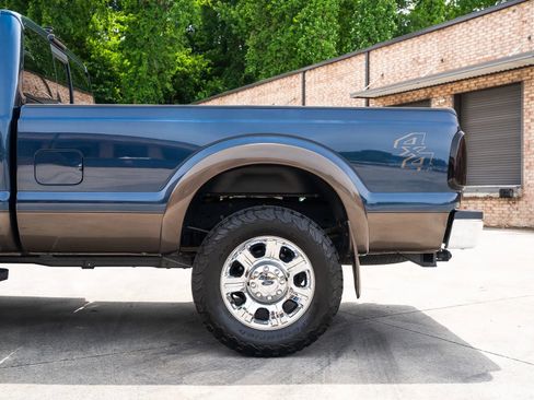 Used 2016 Ford F250 Lariat w/ Chrome Package AWD/4WD image 5