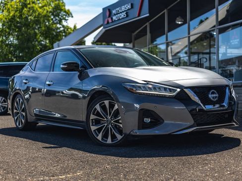 Used 2023 Nissan Maxima Platinum FWD image 1