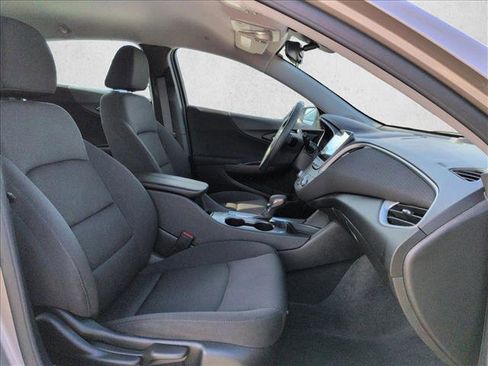 Used 2024 Chevrolet Malibu LT image 20