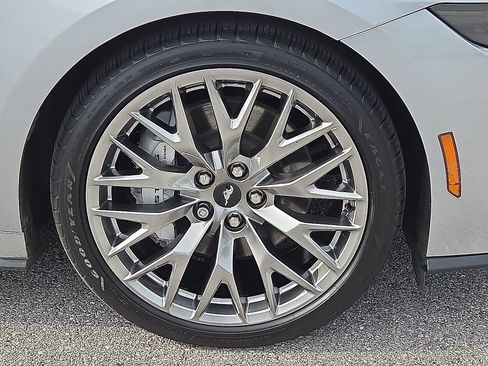 Used 2024 Ford Mustang GT Premium RWD image 7