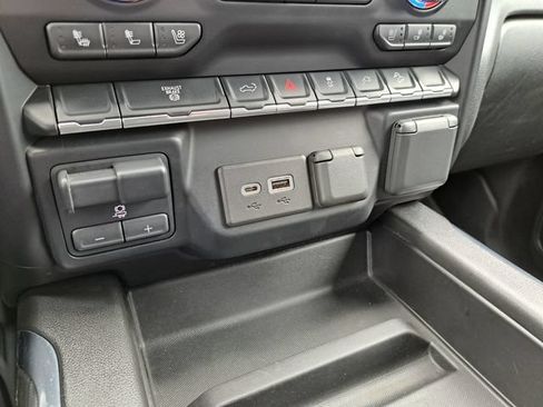 Used 2021 GMC Sierra 3500 AT4 AWD/4WD image 16