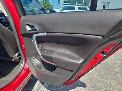 Used 2015 Buick Regal Premium w/ Experience Buick Package FWD image 32