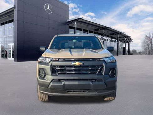 Used 2024 Chevrolet Colorado W/T image 4