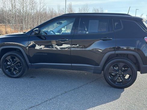 Used 2020 Jeep Compass Latitude image 11