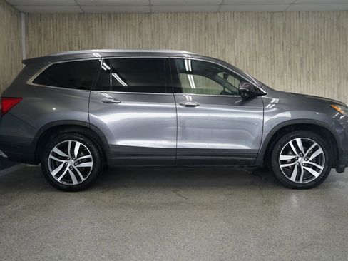 Used 2016 Honda Pilot Touring image 6