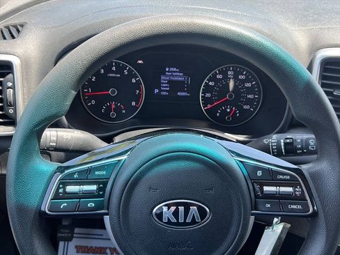 Used 2022 Kia Sportage LX FWD image 12