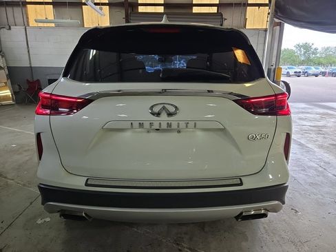 Used 2019 INFINITI QX50 Luxe w/ Navigation Package FWD image 5