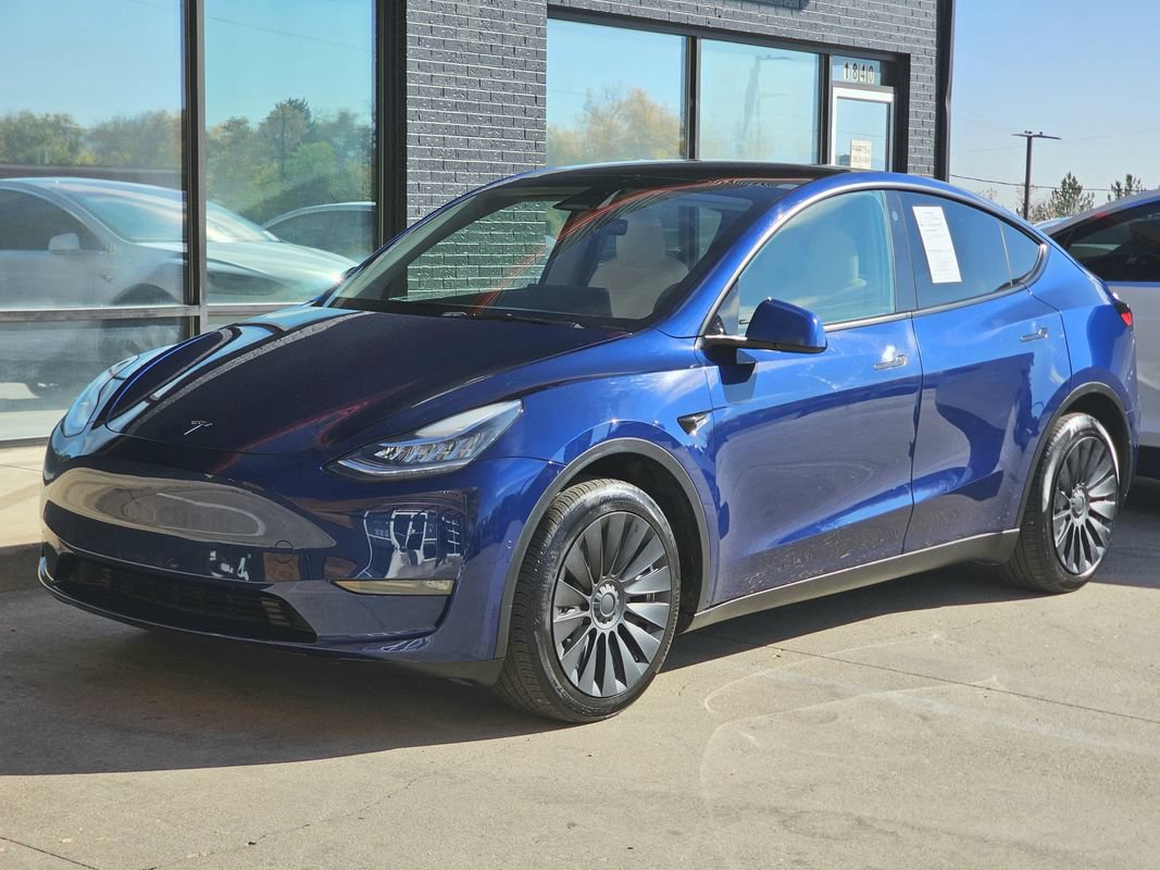 Used 2022 Tesla Model Y Long Range AWD/4WD image 6