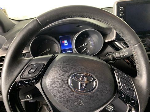 Used 2022 Toyota C-HR Nightshade image 21