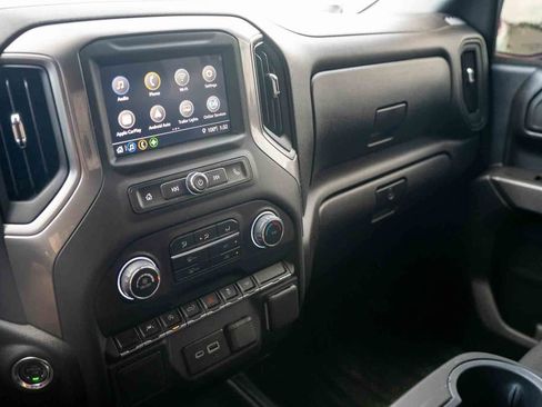 Used 2021 GMC Sierra 1500 AT4 w/ AT4 Value Package AWD/4WD image 18
