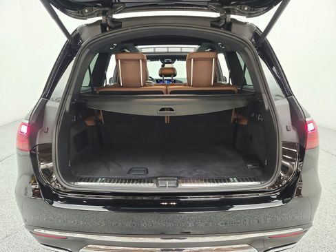 Certified 2026 Mercedes-Benz GLS 450 4MATIC image 18