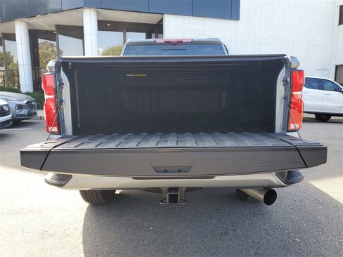 Used 2024 Chevrolet Silverado 3500 High Country w/ Technology Package image 9