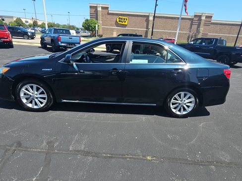 Used 2012 Toyota Camry XLE w/ Leather Pkg FWD image 6