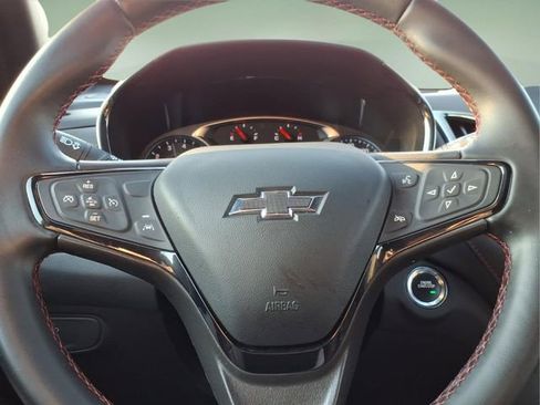 Used 2023 Chevrolet Equinox RS image 31