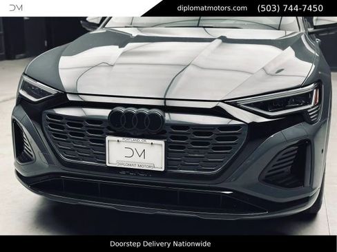 Used 2024 Audi Q8 e-tron Prestige AWD/4WD image 14