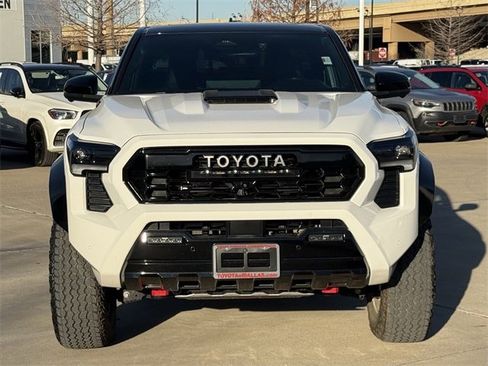 Used 2025 Toyota Tacoma TRD Pro image 7