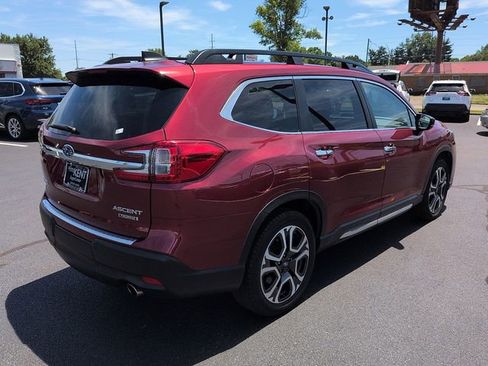 Used 2024 Subaru Ascent Touring AWD/4WD image 7