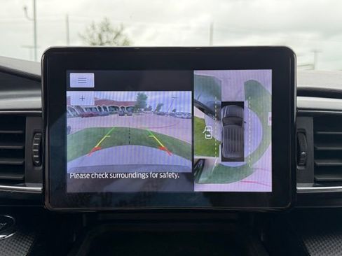 Used 2022 Ford Explorer ST-Line w/ Class IV Trailer Tow Package image 17