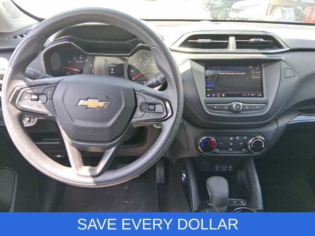 Used 2023 Chevrolet TrailBlazer LT FWD image 11