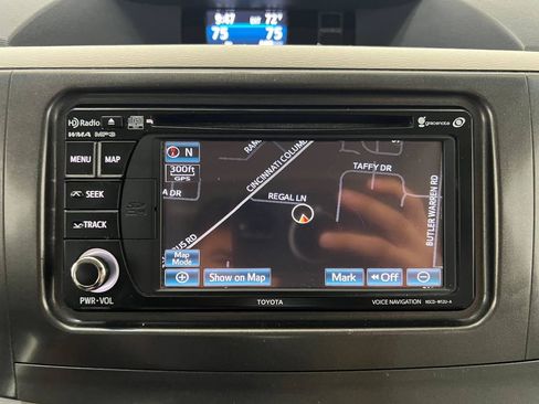 Used 2014 Toyota Sienna XLE w/ Entertainment Package AWD/4WD image 18