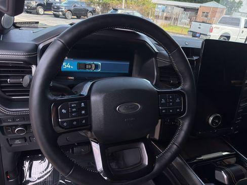 Used 2023 Ford F150 Lightning Platinum AWD/4WD image 13