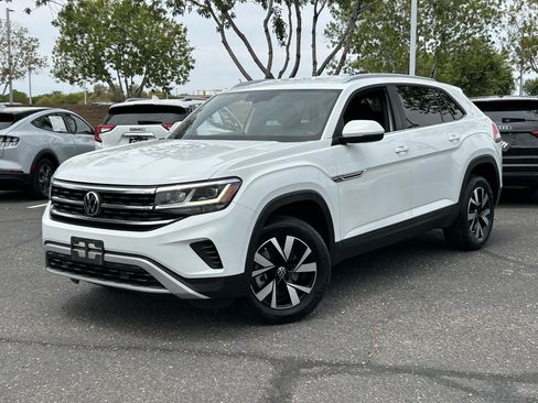 Used 2022 Volkswagen Atlas Cross Sport SE FWD image 31