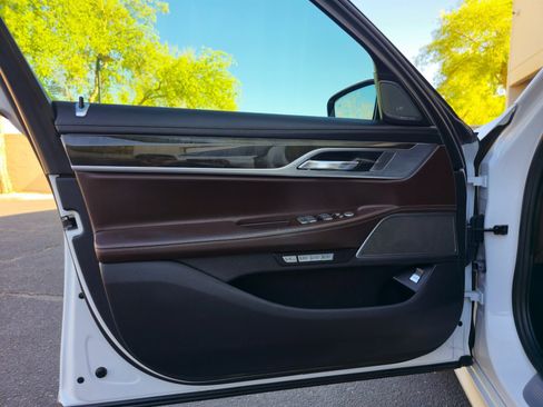 Used 2016 BMW 740i RWD image 12