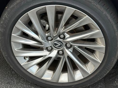 Used 2023 Lexus ES 350 Ultra Luxury image 9