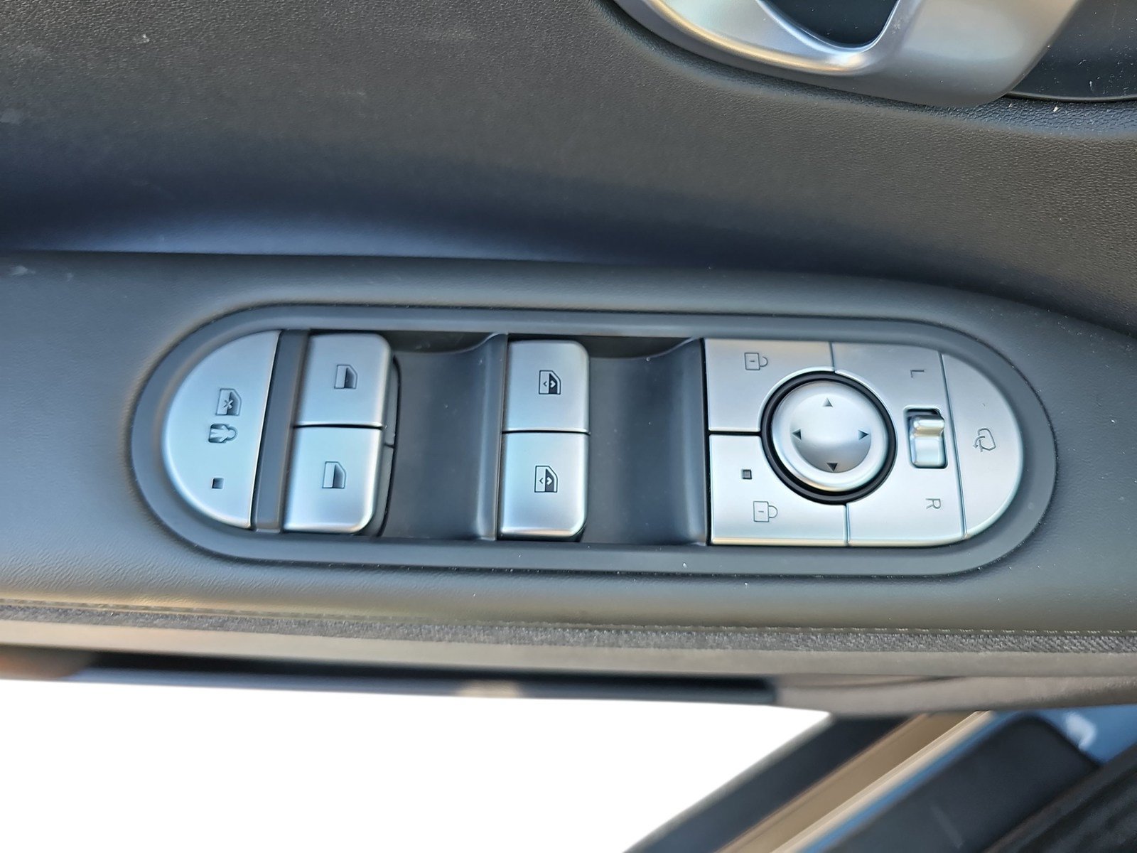 Used 2023 Hyundai Ioniq 5 SEL w/ Cargo Package AWD/4WD image 24