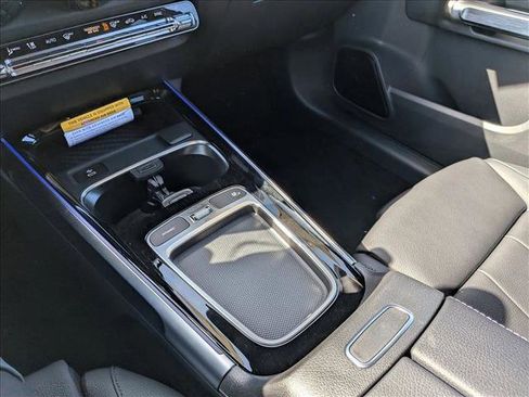 New 2026 Mercedes-Benz GLB 250 4MATIC image 12