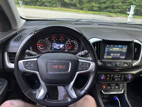 Used 2019 GMC Terrain SLE w/ Driver Convenience Package AWD/4WD image 8