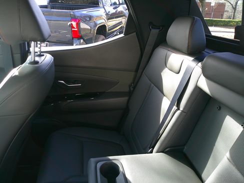 Used 2025 Hyundai Santa Cruz Limited image 30