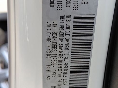 Certified 2018 Jeep Compass Latitude w/ Popular Equipment Group image 26