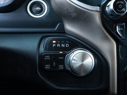 Used 2019 RAM 1500 Laramie AWD/4WD image 15