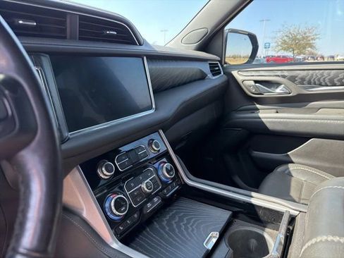 Used 2021 GMC Yukon XL Denali image 36