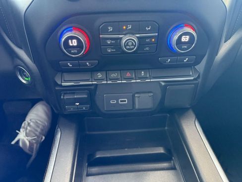 Used 2021 Chevrolet Silverado 1500 RST image 22