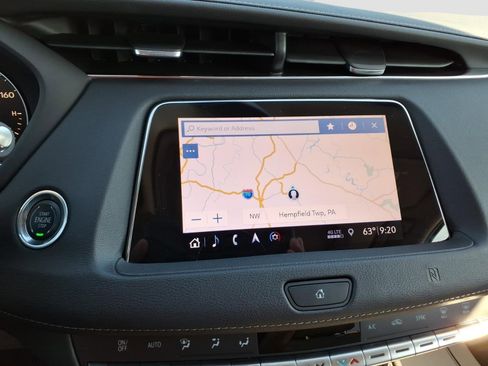 Used 2019 Cadillac XT4 Luxury w/ Cold Weather Package AWD/4WD image 24