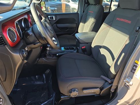 Used 2023 Jeep Gladiator Rubicon w/ LED Lighting Group image 12