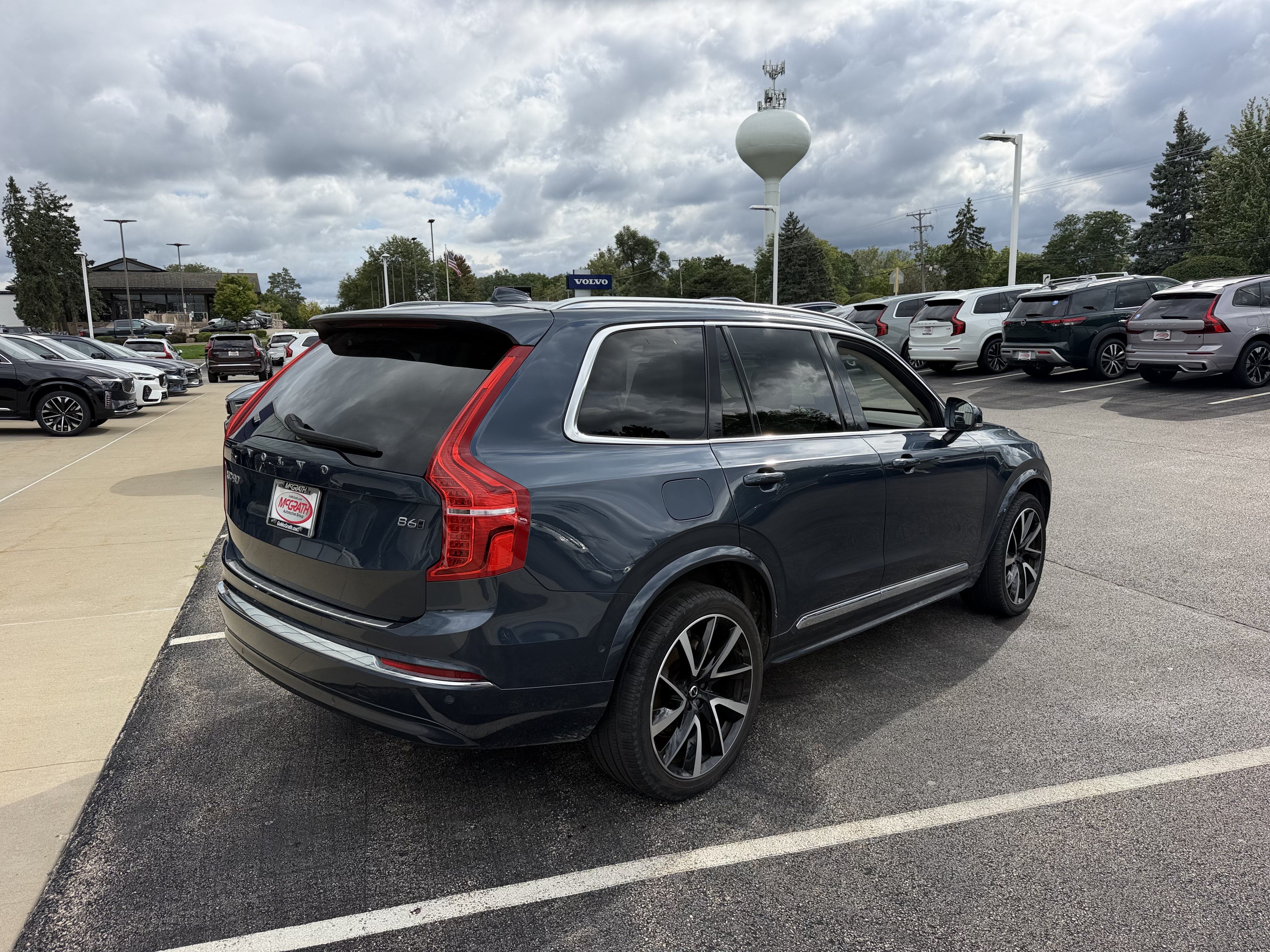 Used 2024 Volvo XC90 B6 Plus w/ Protection Package Premier AWD/4WD image 4