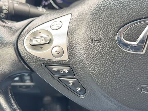 Used 2014 INFINITI QX70 AWD w/ Premium Package image 28