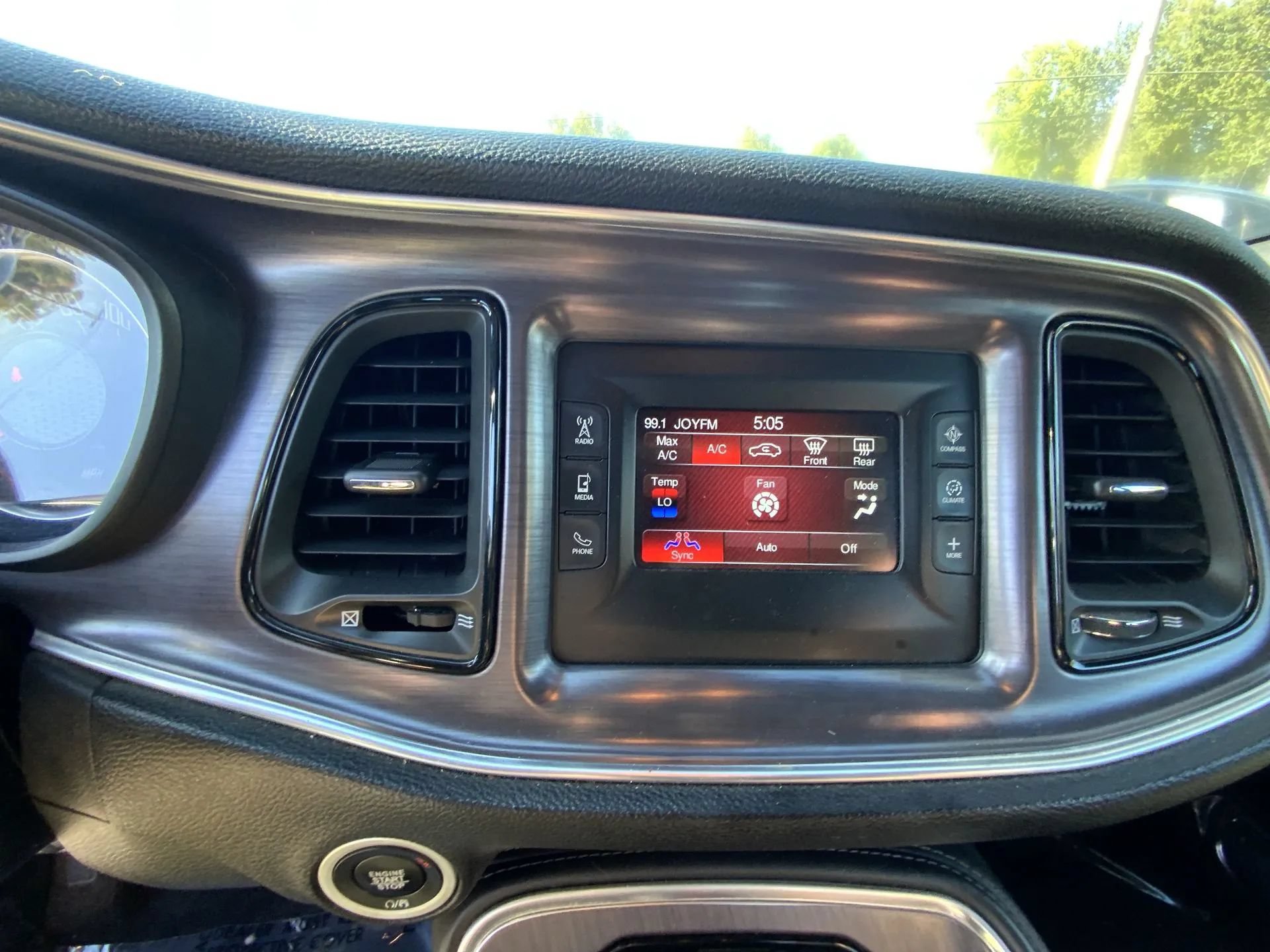 Used 2017 Dodge Challenger SXT RWD image 22