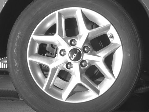 Used 2025 Kia Soul LX w/ LX Technology Package image 15