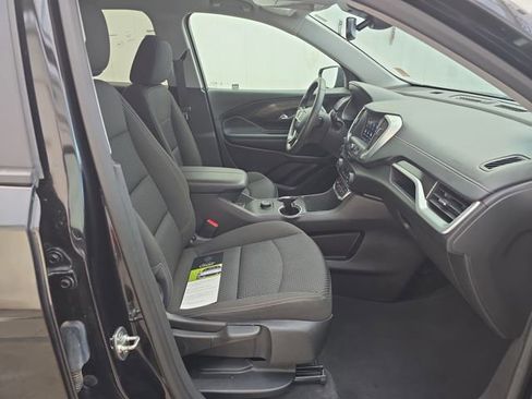 Used 2024 GMC Terrain SLE image 34