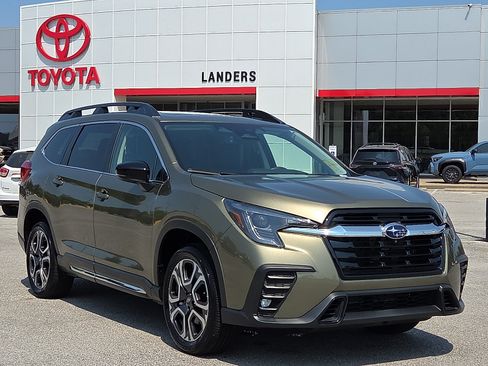 Used 2025 Subaru Ascent Limited AWD/4WD image 1