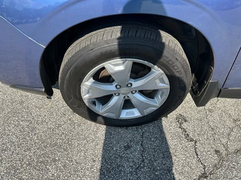 Used 2016 Subaru Forester 2.5i w/ Alloy Wheel Package image 12