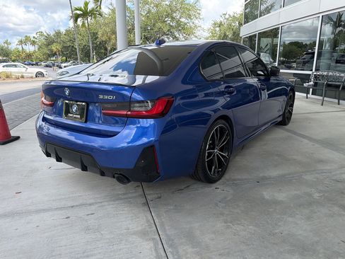 Used 2024 BMW 330i Sedan w/ M Sport Package RWD image 9