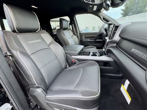 Used 2025 RAM 2500 Laramie w/ Night Edition image 18